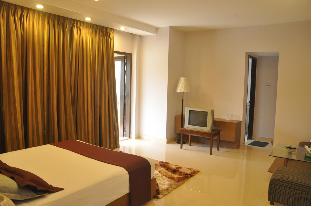 Foy'S Lake Resort Dakhin Kattali 외부 사진