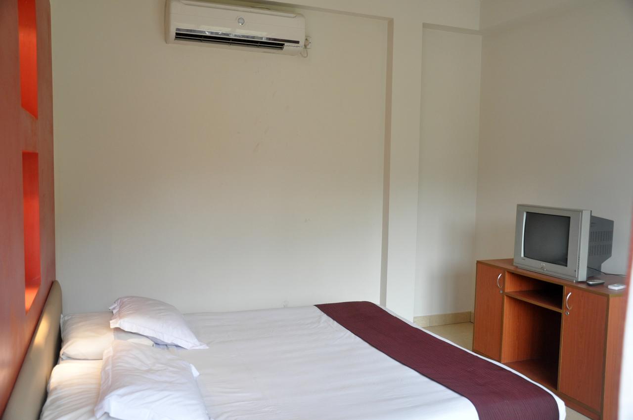 Foy'S Lake Resort Dakhin Kattali 외부 사진